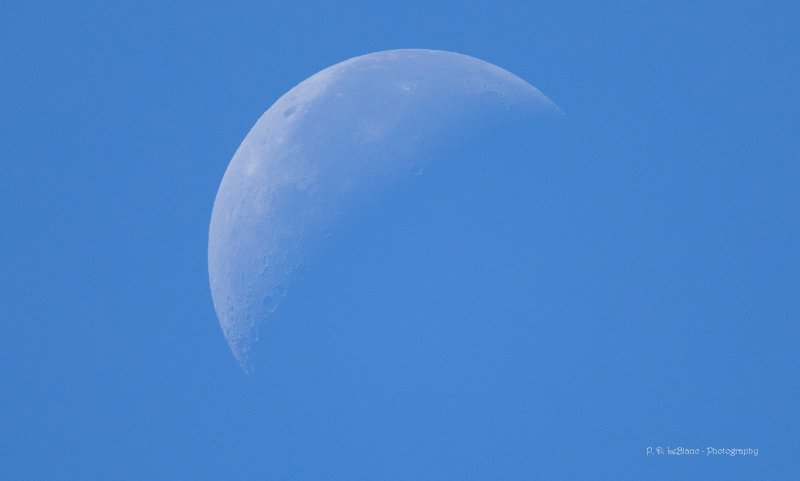 太空 · 摄影 · 月亮 2048x1232 #9okvm8